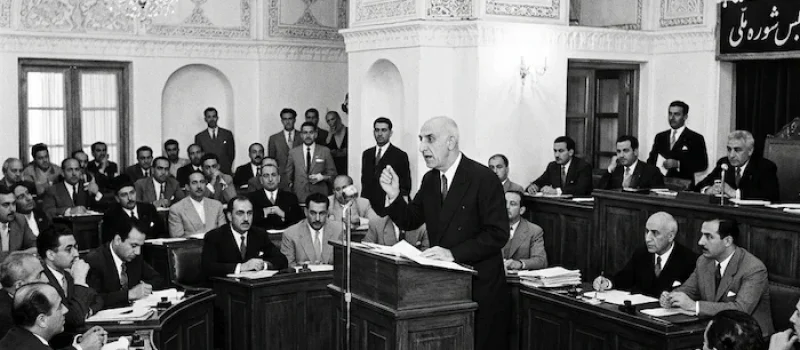 1940s_iran_majlis_mossadegh_square